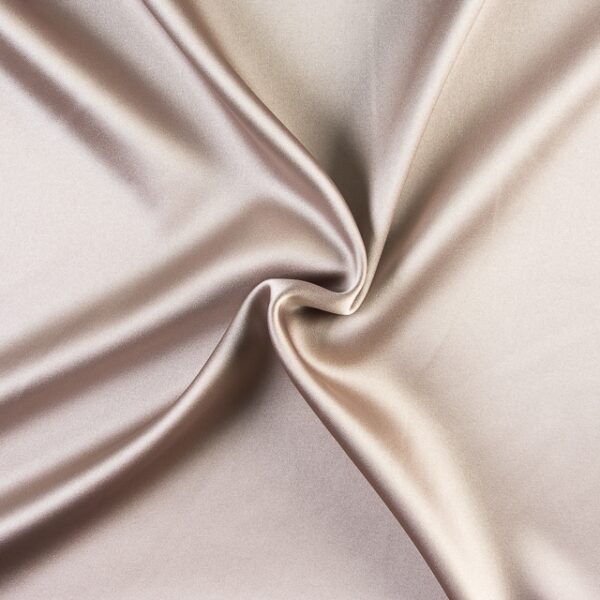 Cetim Duchesse c/ Lycra 40